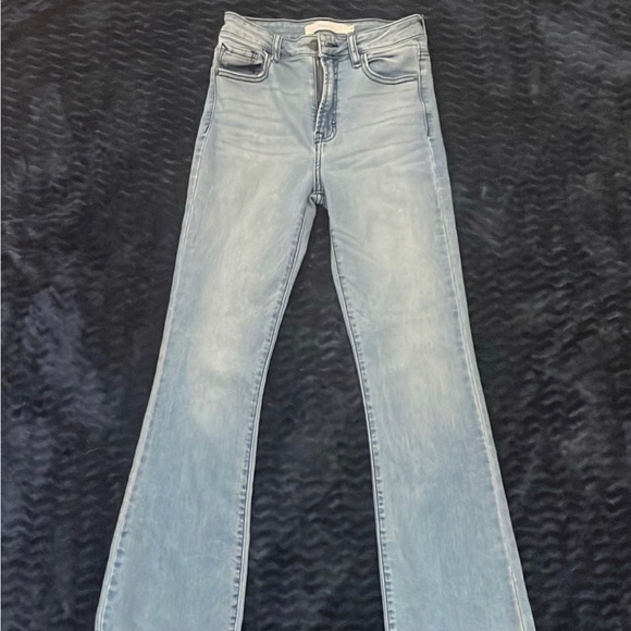 Hidden Happi flare jeans - Picture 1 of 11